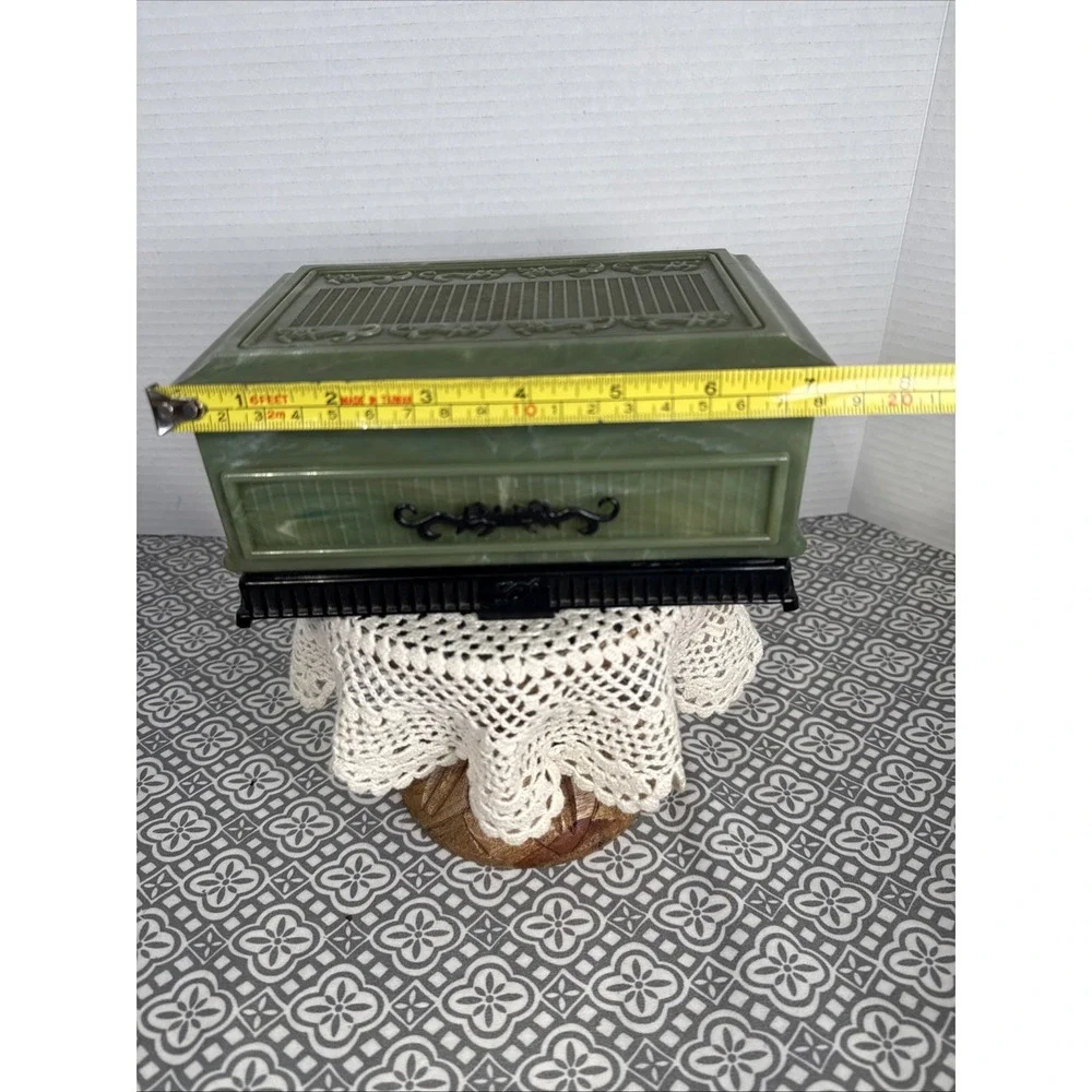 Antique Talisman By Deltah Jade Celluloid Jewelry Trinket Box ~ 7.25